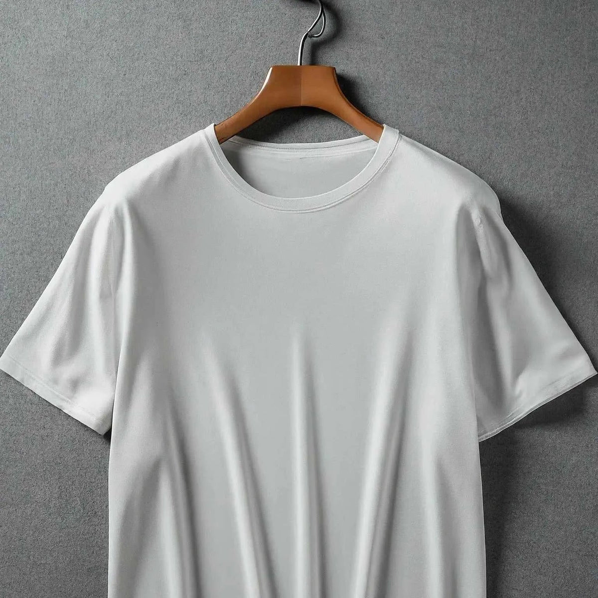 White crewneck T-Shirt